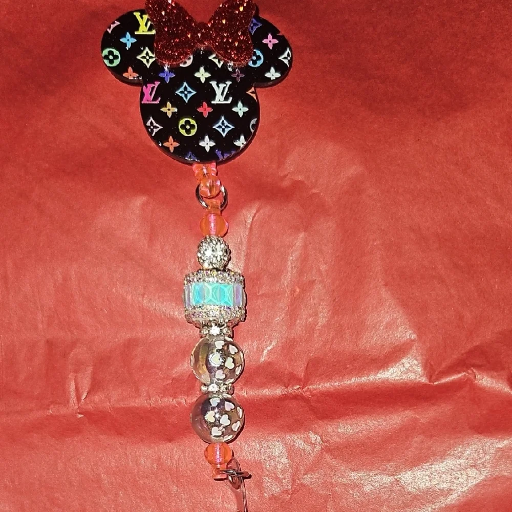Minnie Mouse Multicolor Keychain - Picture 3 of 3